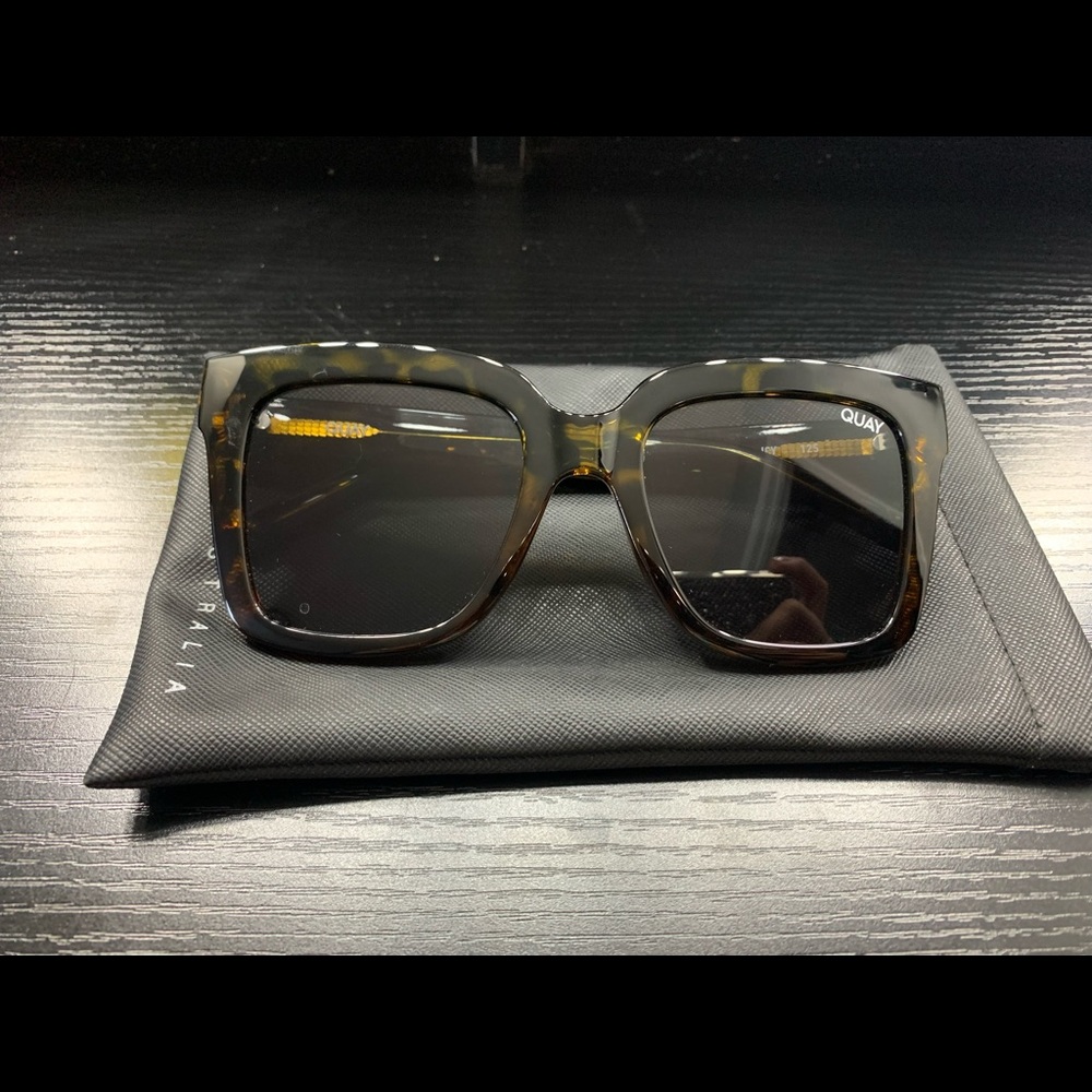 Quay Australia Icy Tortoise